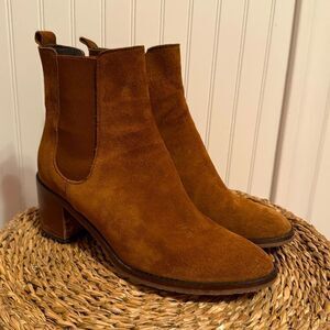 Sundance Brown Suede Chelsea Boots, size 38